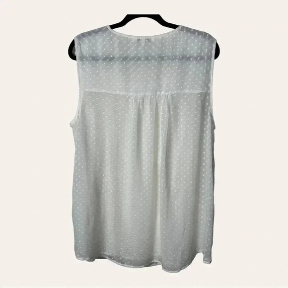 0859. BLACK RAIN WHITE SLEEVELESS TOP SWISS DOTS DETAIL WITH CROCHET FRONT - Picture 6 of 9